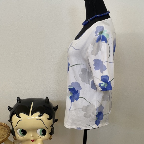 Croft & Barrow Classic Blue Floral Tee Size M - Picture 3 of 5